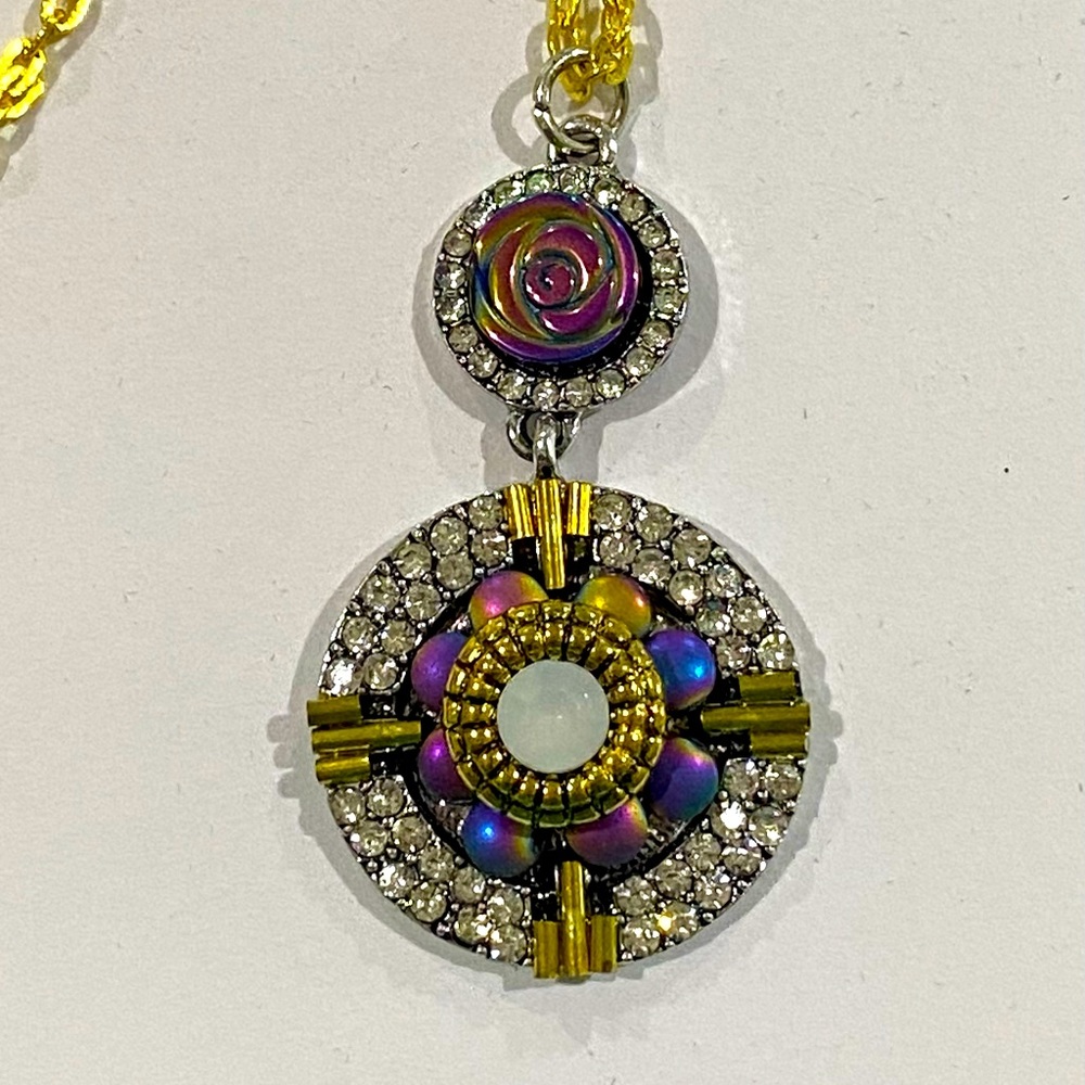 NWOT Necklace